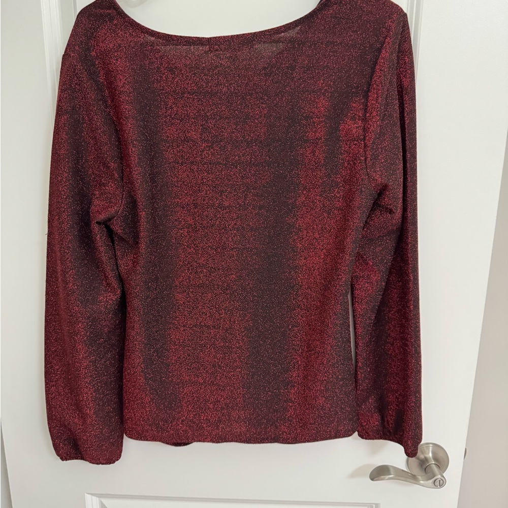REDUCED🎈NWT Size Large Madison & Hudson Elegant Burgundy V-Neck Top - Picture 7 of 10